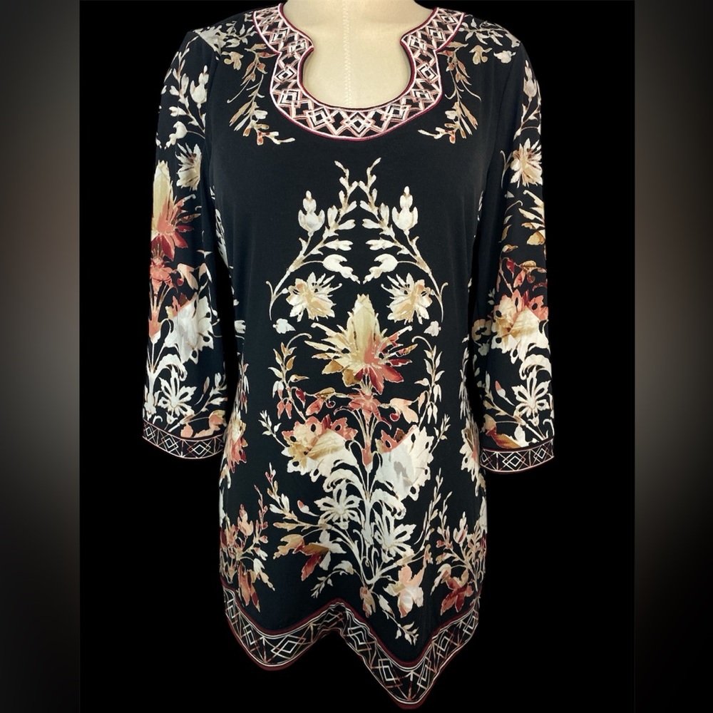 White House Black Market 3/4 Sleeve Pullover Top Women’s Medium